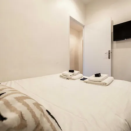 Beautiful Renovated - Near Croisette - 1br 4p Cannes